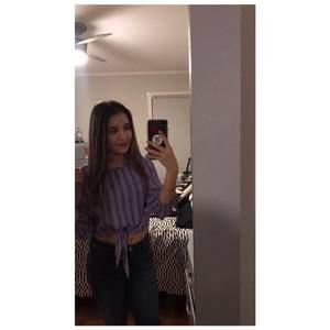 Meet your Posher, Nahomi